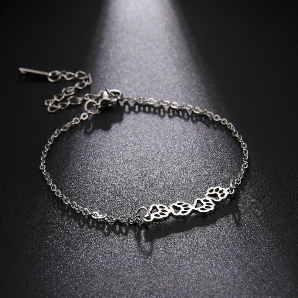 Animal Paw Hand Bracelet - STEP BACK LOOK IN LLC