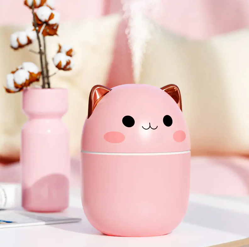 Cute Cat Humidifier 250ml - STEP BACK LOOK IN LLC